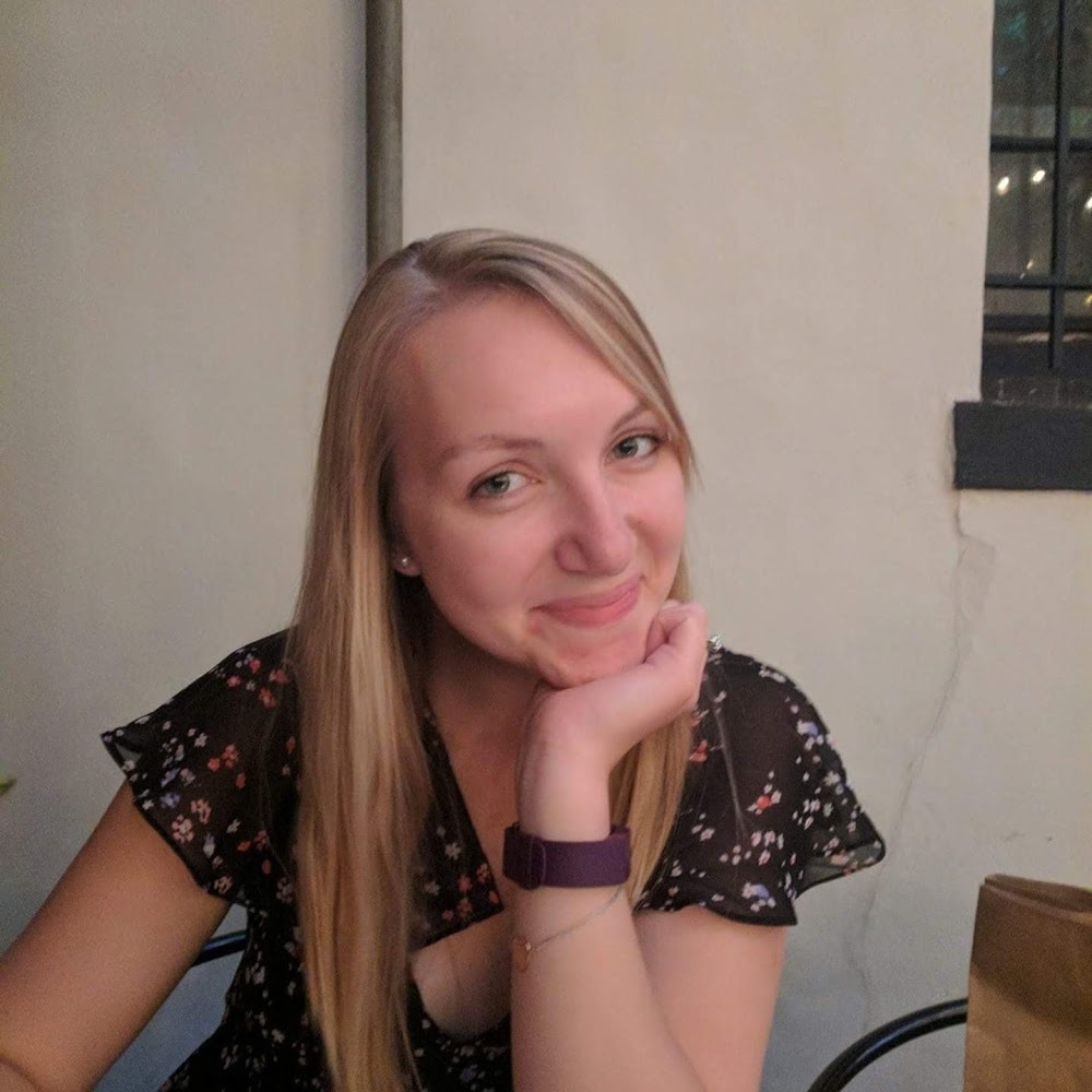 Meet your Posher, Elizabeth